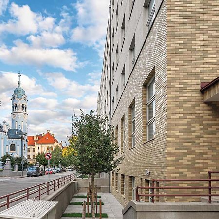 Main City Center - Luxury - Free Parking - City View Братислава Екстериор снимка